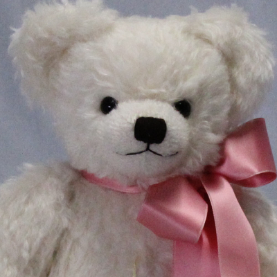 Zeitloser Klassiker - wei 39 cm Teddybr von Hermann-Coburg