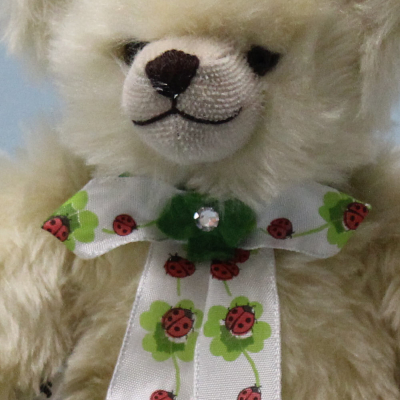 Good Luck Teddy 32 cm Teddybr von Hermann-Coburg