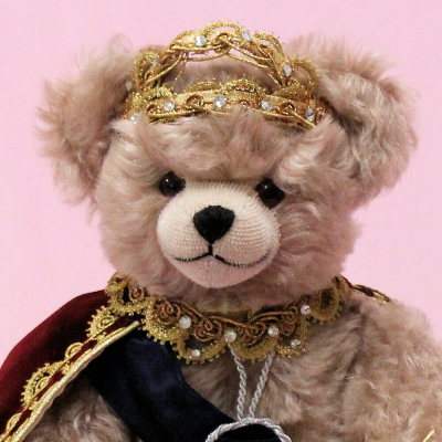 Queen Elizabeth II. Platinum Jubilee Bear 2022 35 cm Teddy Bear by Hermann-Coburg