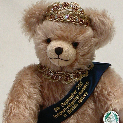 The Queen – longest reigning monarch Celebration Bear 36 cm Teddy Bear by Hermann-Coburg