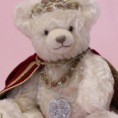 The Queens Diamond Jubilee Bear #001 von Hermann-Coburg