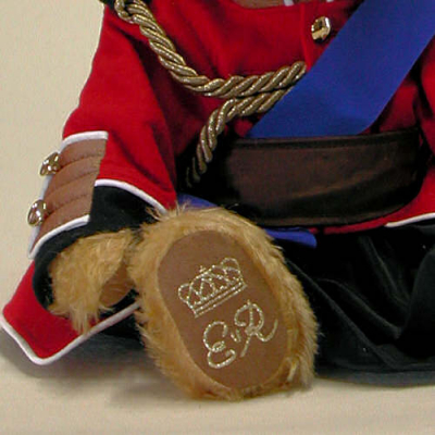 Trooping the Colour Teddybr von Hermann-Coburg