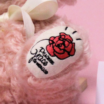 Kleiner Grace Kelly Bear #001 von Hermann-Coburg