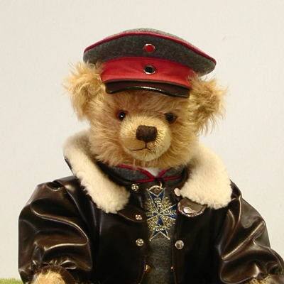 Der Rote Baron Teddybr von Hermann-Coburg