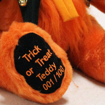 Trick or Treat Teddy - Halloween 2019 41 cm Teddy Bear by Hermann-Coburg