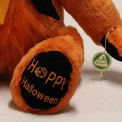 Trick or Treat Teddy - Halloween 2019 41 cm Teddy Bear by Hermann-Coburg