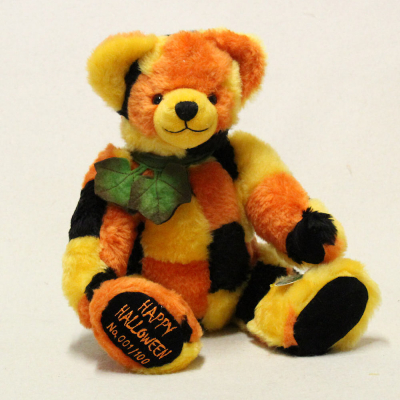 Happy Halloween Bear  Modell 2017 40 cm Teddy Bear by Hermann-Coburg