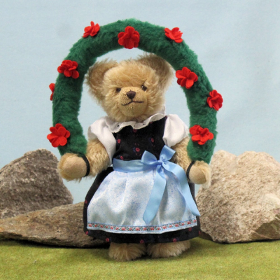 Bavarian Oktoberfest Folklore Girl Anni 26 cm Teddy Bear by Hermann-Coburg