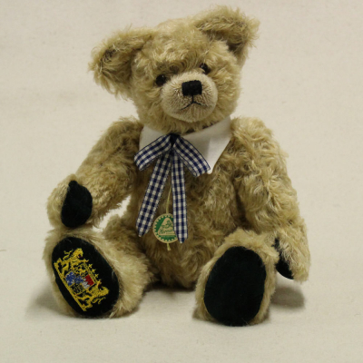 Bavarian Bear  - Gott mit dir, du Land der Bayern 36 cm Teddybär von Hermann-Coburg