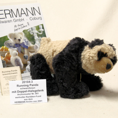 Running Panda schwarz/braun mit Doppel-Halsgelenk #001 by Hermann-Coburg