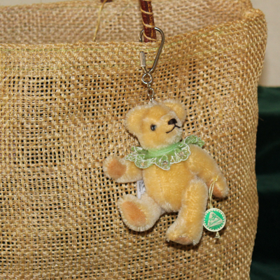 Miniatur-Mohair-Teddy Piccolo honiggelb Taschenanhnger 11 cm Teddybr von Hermann-Coburg