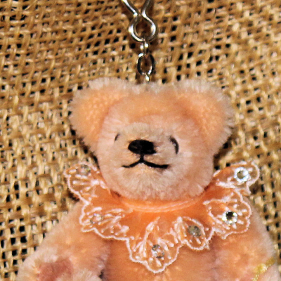 Miniatur-Mohair-Teddy Piccolo apricot Taschenanhnger 11 cm Teddybr von Hermann-Coburg