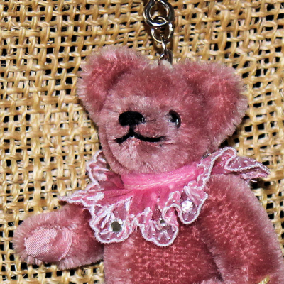 Miniatur-Mohair-Teddy Piccolo altrosa Taschenanhnger 11 cm Teddybr von Hermann-Coburg