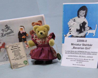 Miniatur Stehb�r Bavarian Girl #001 von Hermann-Coburg