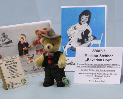 Miniatur Stehb�r Bavarian Boy #001 von Hermann-Coburg