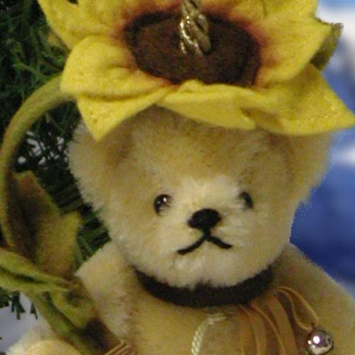 Sonnenblume Teddybr von Hermann-Coburg