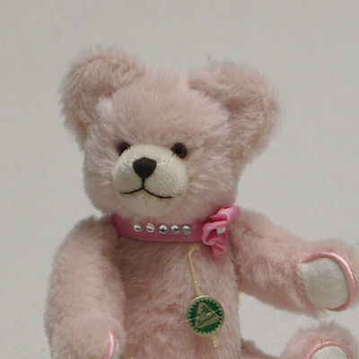 Sweetie  Valentine 2015 Teddybr von Hermann-Coburg