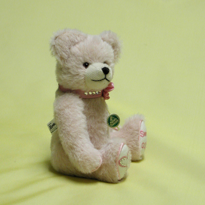 Sweetie – Valentine Bear 2015 Teddy Bear by Hermann-Coburg