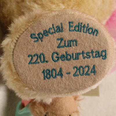 Eduard Mrike Lyrik Bear  Easter 35 cm Teddy Bear by Hermann-Coburg