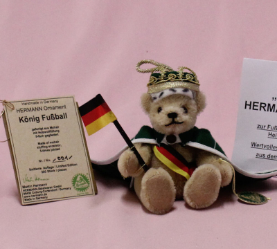 HERMANN Ornament 2024 K�nig Fu�ball #001 von Hermann-Coburg