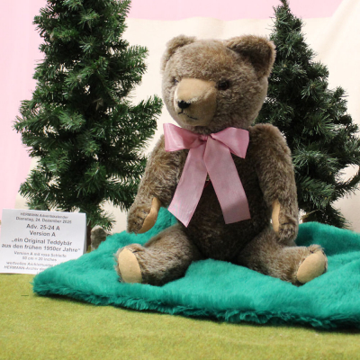 Ein Teddyb�r aus den fr�hen 1950er Jahren    A  24. Dezember von Hermann-Coburg
