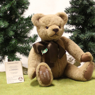 Cashmere Bear #001 A 3. Tag by Hermann-Coburg