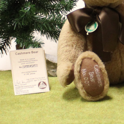 Cashmere Bear #001 A 3. Tag by Hermann-Coburg