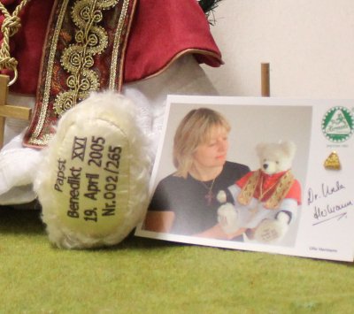 Papst Benedikt XVI. #002 A 6. Tag von Hermann-Coburg