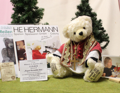 Papst Benedikt XVI. #003 B 6. Tag by Hermann-Coburg