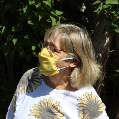 Wiederverwendbare Mund- und Nasen Behelfsmaske (Alltagsmaske) 2-lagig Modell Sonnenschei mit Hygiene-Vlies