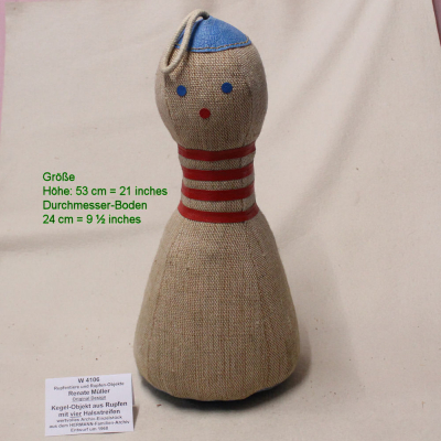 Kegel-Objekt mit vier Halsstreifen Renate Mller