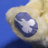 Kleiner Friedensbotschafter Give Peace a Chance 33 cm Teddybär von Hermann-Coburg Kleiner Friedensbotschafter Give Peace a Chance 33 cm Teddybär von Hermann-Coburg