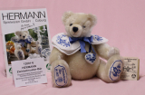 HERMANN Zwiebelmuster Bär #02 von Hermann-Coburg HERMANN Zwiebelmuster Bär #02 von Hermann-Coburg