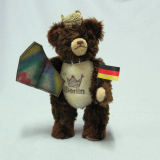 Gedenkbär 2024 zum 35. Jahrestag Fall der Mauer am 9. November 1989 24 cm Teddybär von Hermann-Coburg Gedenkbär 2024 zum 35. Jahrestag Fall der Mauer am 9. November 1989 24 cm Teddybär von Hermann-Coburg