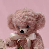 Kleiner Grace Kelly Bear #001 von Hermann-Coburg