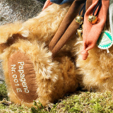 Papageno Teddybär von Hermann-Coburg Papageno Teddybär von Hermann-Coburg