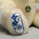 Zwiebelmuster Bär (Modell 2016) 33 cm Mohair Teddybär von Hermann-Coburg Zwiebelmuster Bär (Modell 2016) 33 cm Mohair Teddybär von Hermann-Coburg