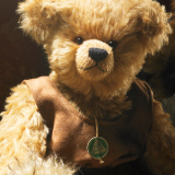 Daniel in der Löwengrube Teddy Bear by Hermann-Coburg Daniel in der Löwengrube Teddy Bear by Hermann-Coburg