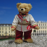 Kaiser Franz Joseph I von Österreich 40 cm Mohair Teddybär von Hermann-Coburg Kaiser Franz Joseph I von Österreich 40 cm Mohair Teddybär von Hermann-Coburg