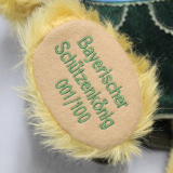 Bayerischer Schützenkönig 36 cm Teddybär von Hermann-Coburg Bayerischer Schützenkönig 36 cm Teddybär von Hermann-Coburg