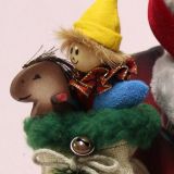 Santa Mobil 23 cm Teddybär von Hermann-Coburg Santa Mobil 23 cm Teddybär von Hermann-Coburg