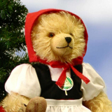 Rotkäppchen Teddy Bear by Hermann-Coburg Rotkäppchen Teddy Bear by Hermann-Coburg