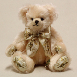 Flying Angels 27 cm Teddy Bear by Hermann-Coburg Flying Angels 27 cm Teddy Bear by Hermann-Coburg