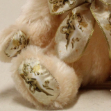 Flying Angels 27 cm Teddy Bear by Hermann-Coburg Flying Angels 27 cm Teddy Bear by Hermann-Coburg