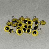 Lackösenaugen gelb, Glasaugen (aus dem Jahr 1970) Lackösenaugen gelb, Glasaugen (aus dem Jahr 1970)