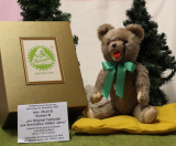 Ein Teddybär aus den frühen 1950er Jahren B 24. Dezember von Hermann-Coburg Ein Teddybär aus den frühen 1950er Jahren B 24. Dezember von Hermann-Coburg