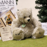 Künstlerbär Nick Nelson #001 B 4. Tag by Hermann-Coburg Künstlerbär Nick Nelson #001 B 4. Tag by Hermann-Coburg