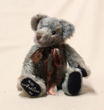 HERMANN Artline B�r Bleu A 8. Tag von Hermann-Coburg