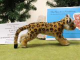 22 cm kleiner HERMANN laufender Leopard D 12. Tag von Hermann-Coburg 22 cm kleiner HERMANN laufender Leopard D 12. Tag von Hermann-Coburg