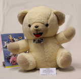 Teddy „Kuschel“ von Kuschelweich by Hermann-Coburg Teddy „Kuschel“ von Kuschelweich by Hermann-Coburg